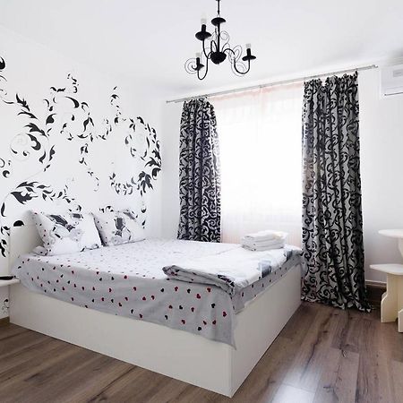 Best Rest Suites 敖德萨 外观 照片